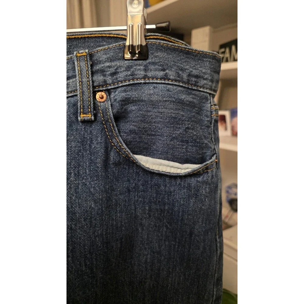 Levi’s Men’s Blue Medium Wash Denim Straight Leg Button Fly 5-Pocket Jeans